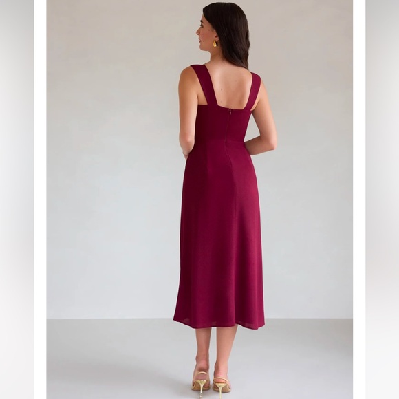 Park & Fifth Hastings Dress in Burgundy- Medium - Picture 4 of 11